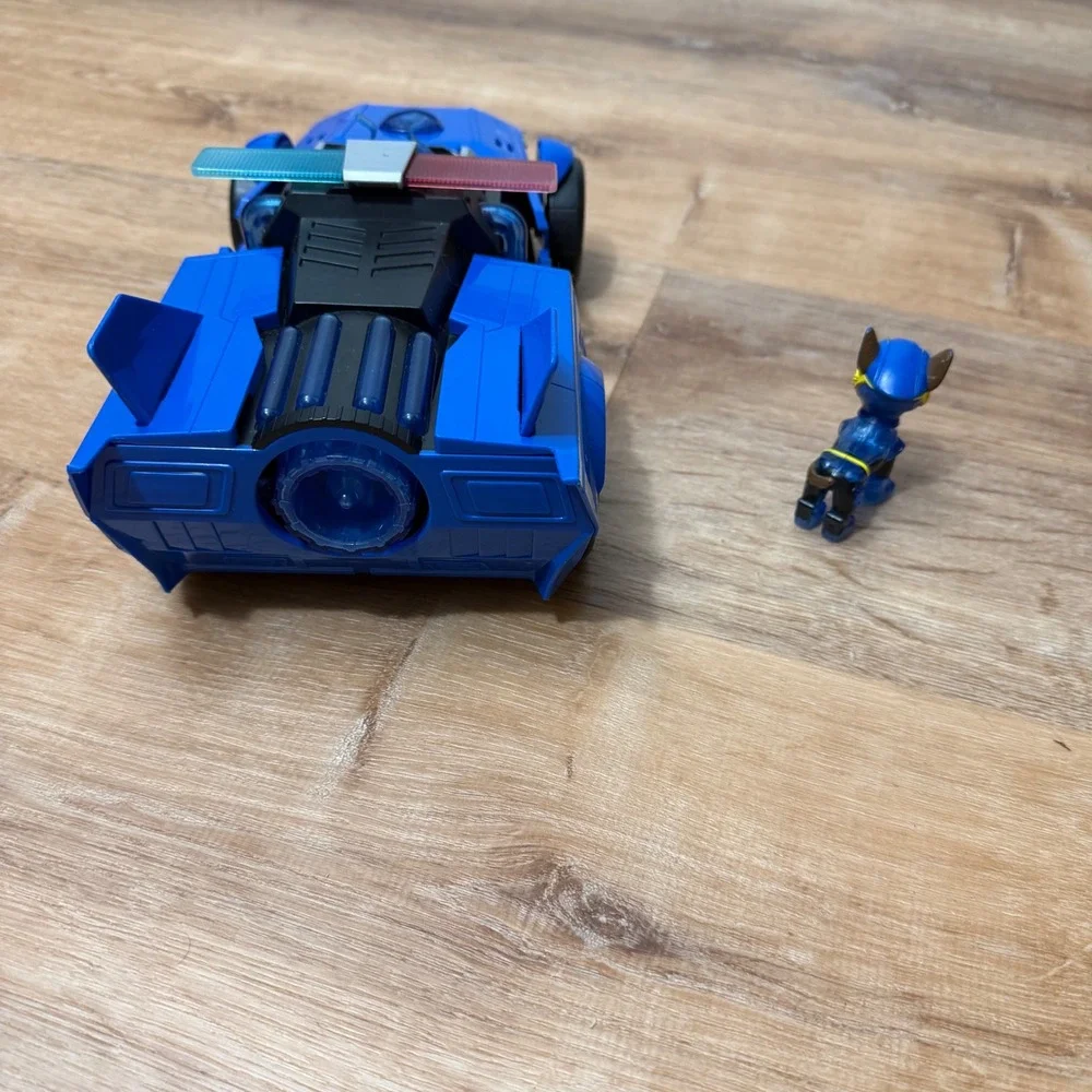 Paw Patrol Mighty Pups Charged Up Chase Transforming Deluxe Vehicle Lights Sound